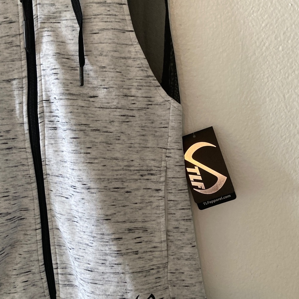 LF Heather Gray Sleeveless Zip-Up Vest